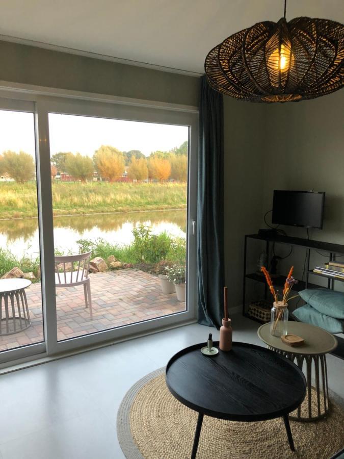 B&B Snurk Stiens, Fijn Verblijf Aan Open Vaarwater Luaran gambar