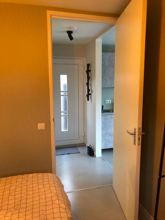 B&B Snurk Stiens, Fijn Verblijf Aan Open Vaarwater Luaran gambar